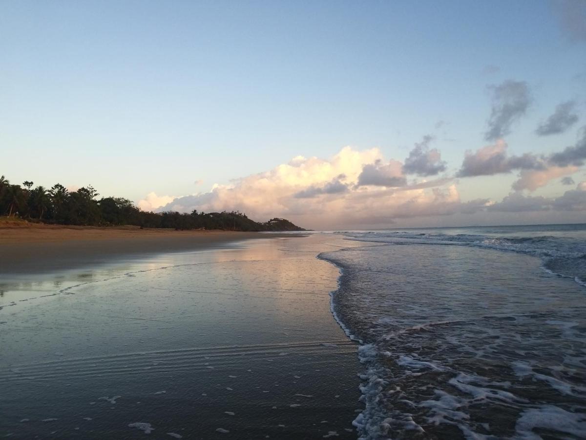 The Shores Holiday Apartments Mackay Esterno foto