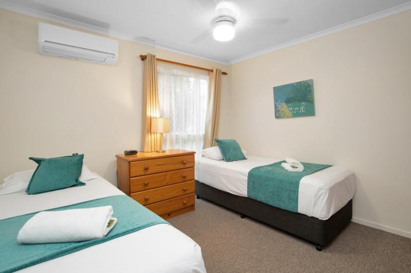 The Shores Holiday Apartments Mackay Esterno foto