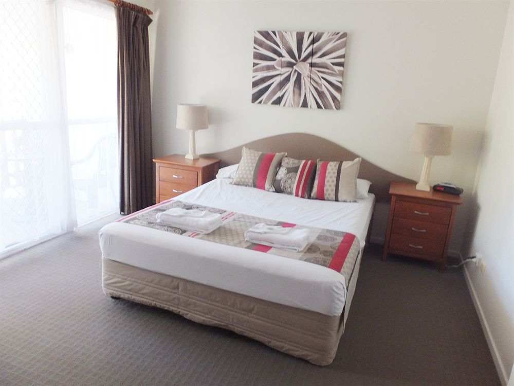 The Shores Holiday Apartments Mackay Esterno foto