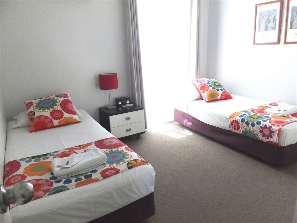 The Shores Holiday Apartments Mackay Esterno foto