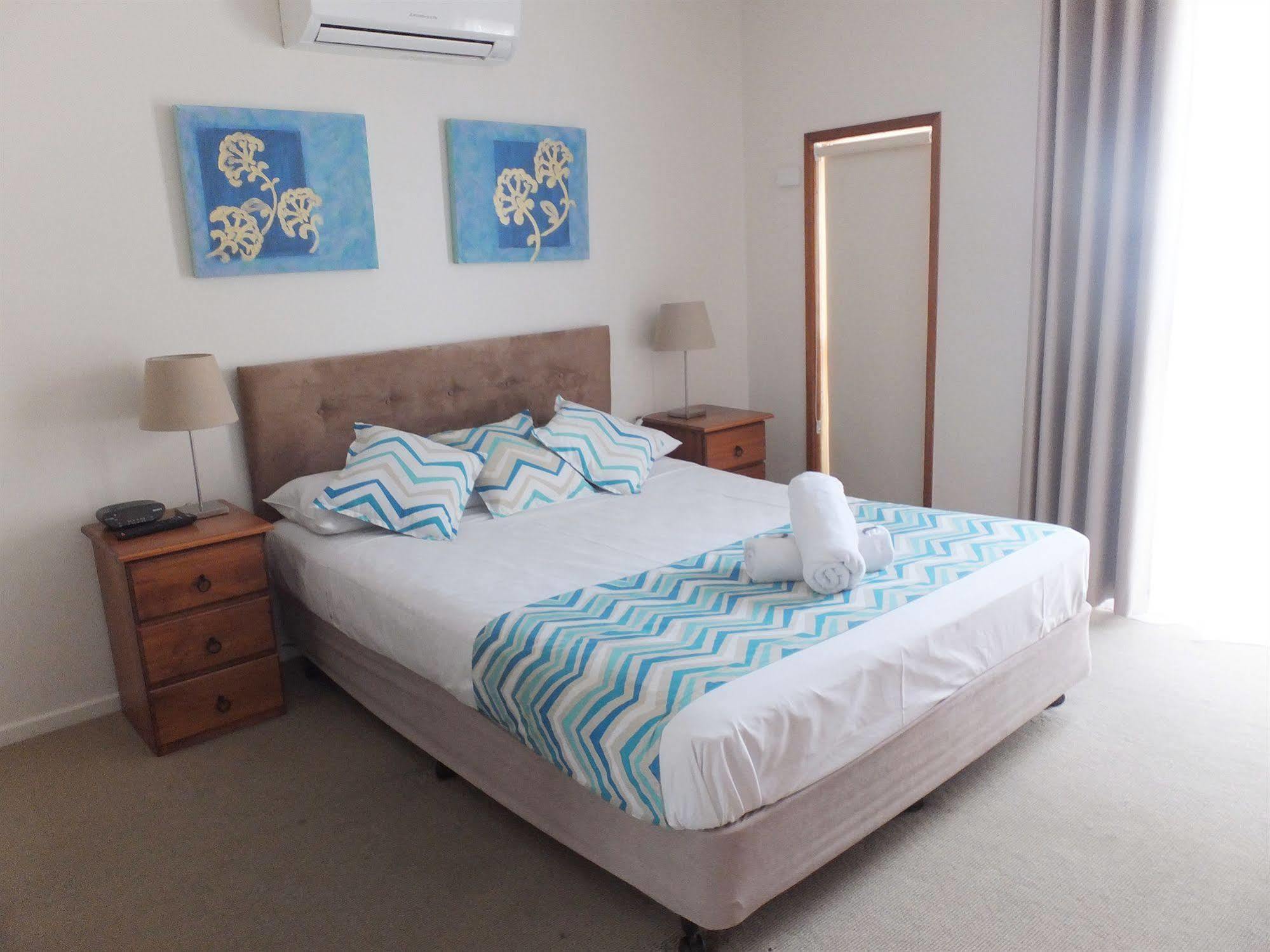 The Shores Holiday Apartments Mackay Esterno foto