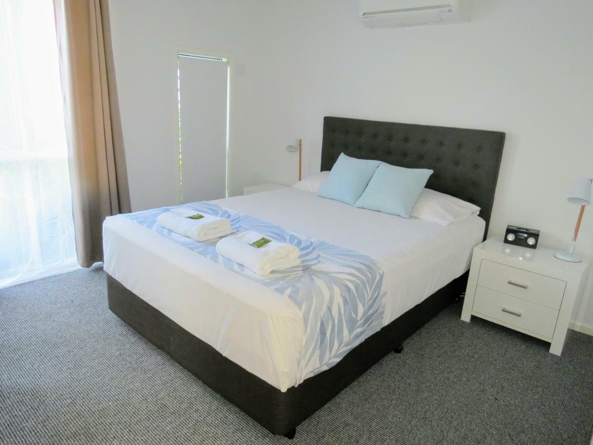 The Shores Holiday Apartments Mackay Esterno foto